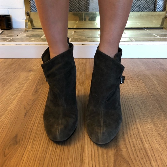 Suede heeled booties - Picture 3 of 3